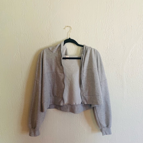 Light grey cropped zip up - Picture 1 of 3